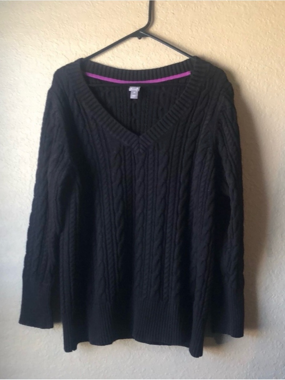 JCP Sweater Women’s Black V-Neck Cable Knit Sweater Size 1X Preppy Classic